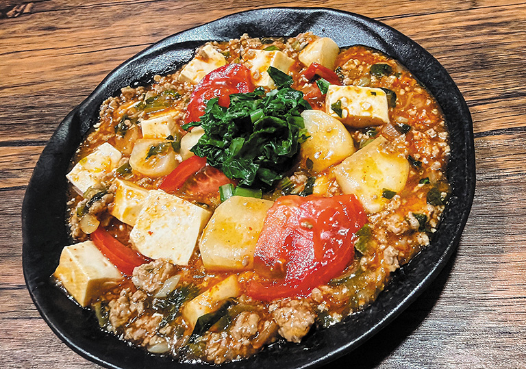 こかぶとトマトの辛い麻婆豆腐
